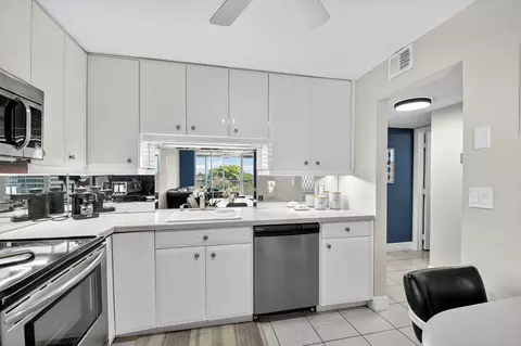 931 Gardenia Dr #567, Delray Beach, FL 33483