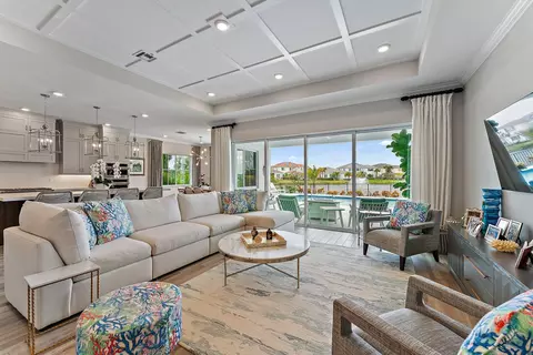 12265 Waterstone Cir, Palm Beach Gardens, FL 33412
