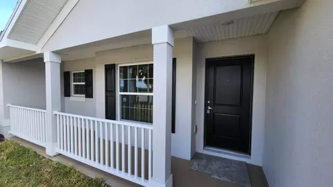 2049 SW Bayshore Blvd, Port Saint Lucie, FL 34984