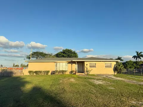 1009 NE 18th St, Belle Glade, FL 33430