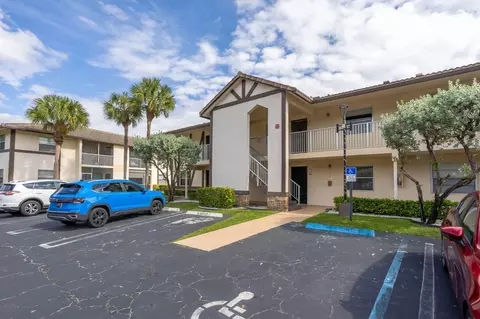 2423 NW 89th Dr #102, Coral Springs, FL 33065