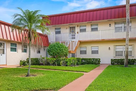 12016 Greenway Cir S #203, Royal Palm Beach, FL 33411
