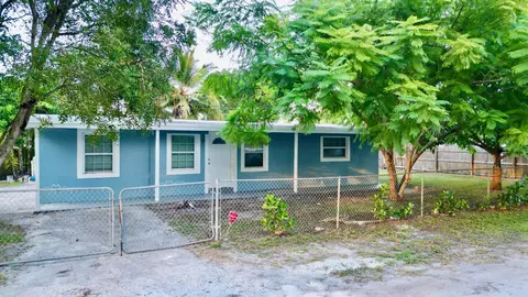 3927 Allison Ct, Lake Worth, FL 33461