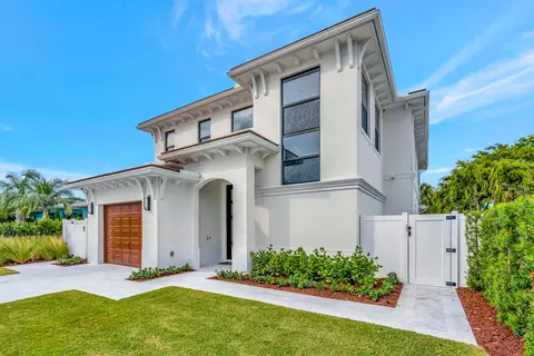 245 Alhambra Pl, West Palm Beach, FL 33405