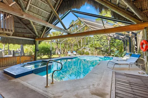 1812 SE Hideaway Cir #1812, Port Saint Lucie, FL 34952