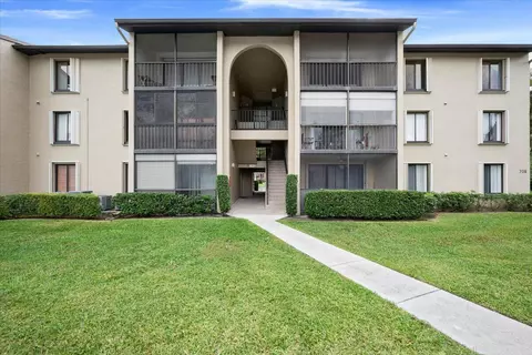 708 Sunny Pine Way #B1, Greenacres, FL 33463