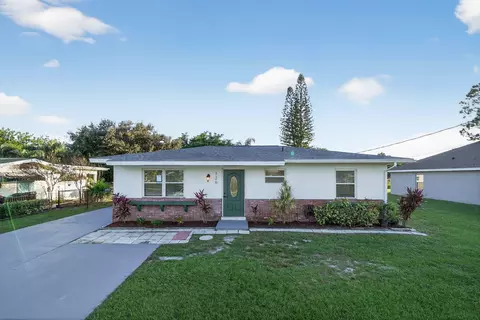 126 SW Lakehurst Dr, Port Saint Lucie, FL 34983