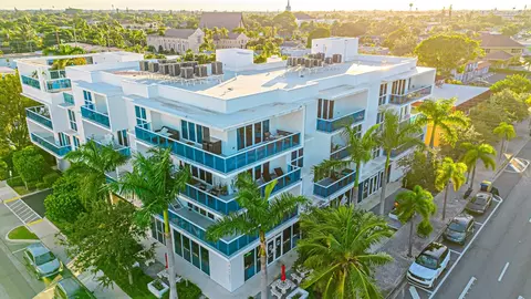 1 S Palmway #402, Lake Worth, FL 33460