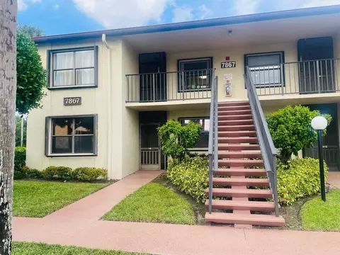 7867 Willow Spring Dr #821, Lake Worth, FL 33467