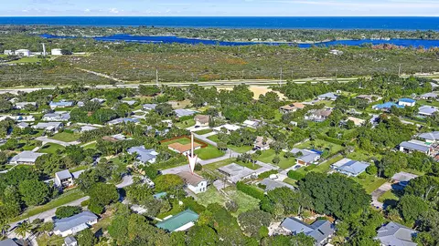 9506 SE Karin, Hobe Sound, FL 33455
