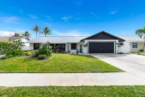3952 Green Frst, Boynton Beach, FL 33436