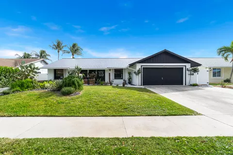 3952 Green Forest Dr, Boynton Beach, FL 33436