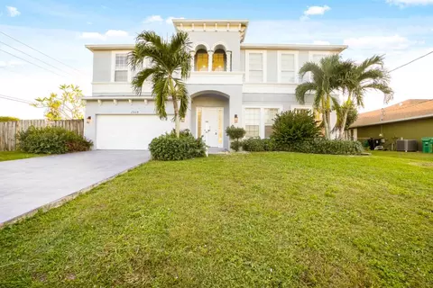 1968 SW Monterrey Ln, Port Saint Lucie, FL 34953