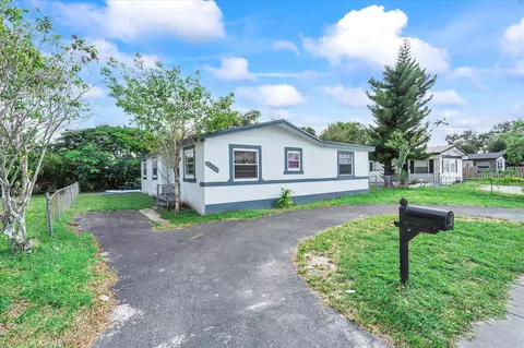 2300 NW 31st Ave, Fort Lauderdale, FL 33311
