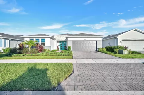 10325 SW Phineas Ln, Port Saint Lucie, FL 34987