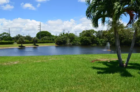 15924 Laurel Oak Cir, Delray Beach, FL 33484