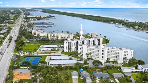 19800 Sandpointe Bay Dr #406, Tequesta, FL 33469