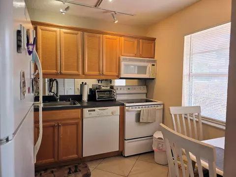 3 Abbey S #103, Delray Beach, FL 33446