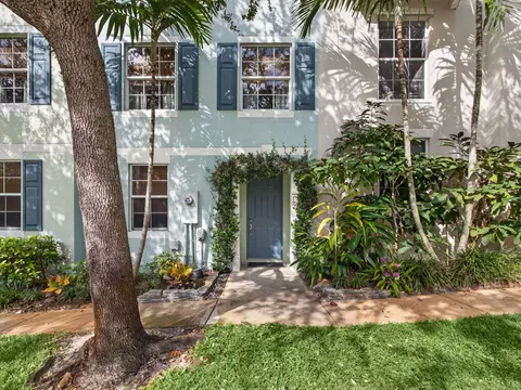 747 N St, West Palm Beach, FL 33401