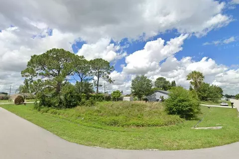1666 SW Althea St, Port St Lucie, FL 34953