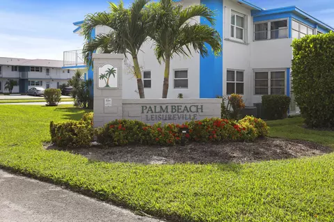 1113 Lake #208, Boynton Beach, FL 33426
