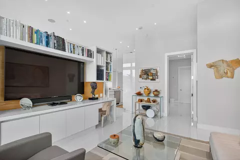 2 Water Club Way #301, North Palm Beach, FL 33408