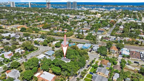 809 37th St, West Palm Beach, FL 33407