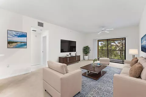 2726 Anzio #308, Palm Beach Gardens, FL 33410