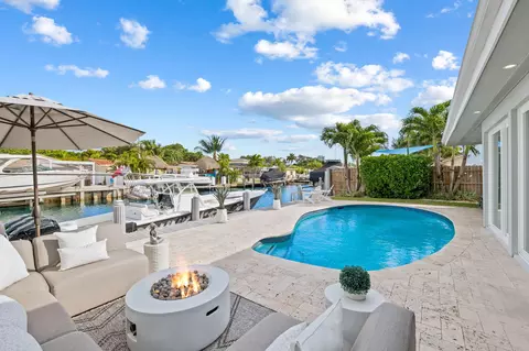 2331 SE 14th St, Pompano Beach, FL 33062