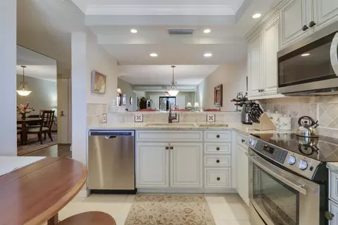 601 Seafarer #301, Jupiter, FL 33477