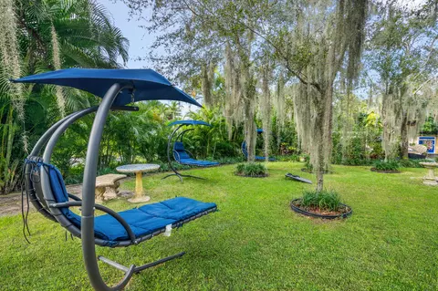 Exterior - 303 Lang Rd, Cloud Lake, FL 33406 photo 8 of 10