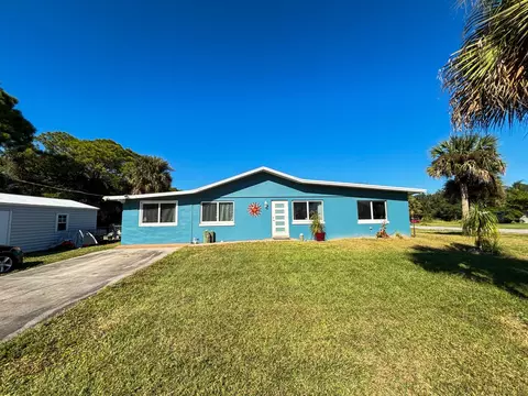 5140 65th St, Vero Beach, FL 32967