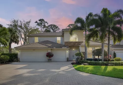 1258 Pebble Ridge Ln, West Palm Beach, FL 33411