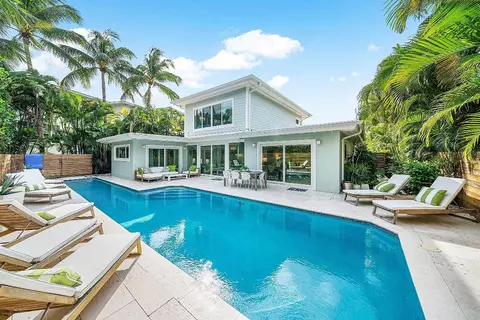 4217 N County Rd, Gulf Stream, FL 33483