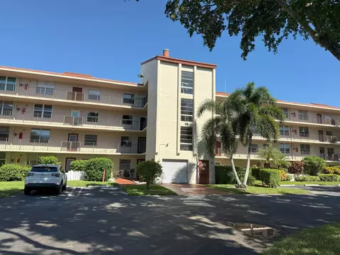 26 Abbey Ln #104, Delray Beach, FL 33446