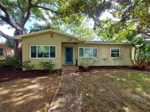 6120 9th Ave S, Gulfport, FL 33707
