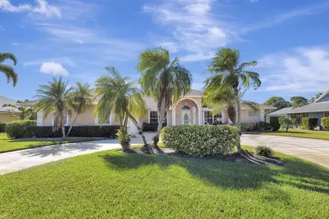 4395 Gator Trace Ln, Fort Pierce, FL 34982