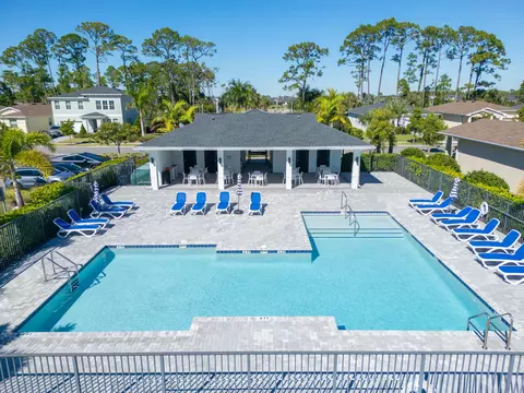 460 Veridian Cir NW, Palm Bay, FL 32907