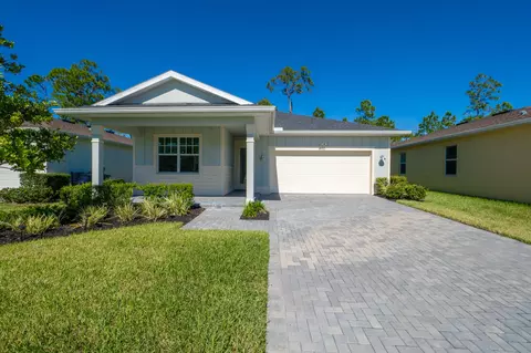 460 Veridian Cir NW, Palm Bay, FL 32907