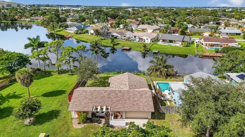 1273 SW 25th Ave, Deerfield Beach, FL 33442