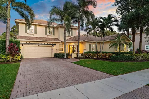 136 Via Catalunha, Jupiter, FL 33458