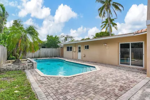 1300 NE 26th Ave NE, Pompano Beach, FL 33062