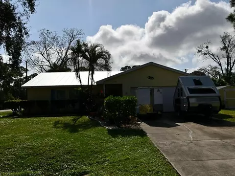7301 Coquina Ave, Fort Pierce, FL 34951
