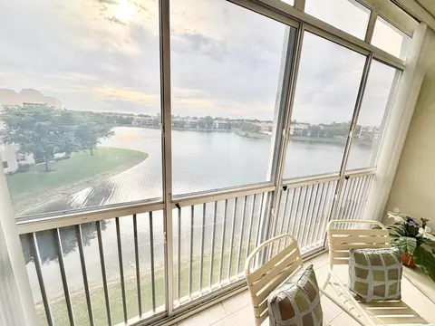 7715 Southampton Ter #402, Tamarac, FL 33321