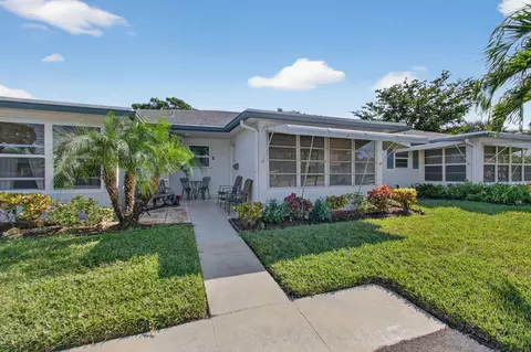 1225 Club Dr W #B, Delray Beach, FL 33445