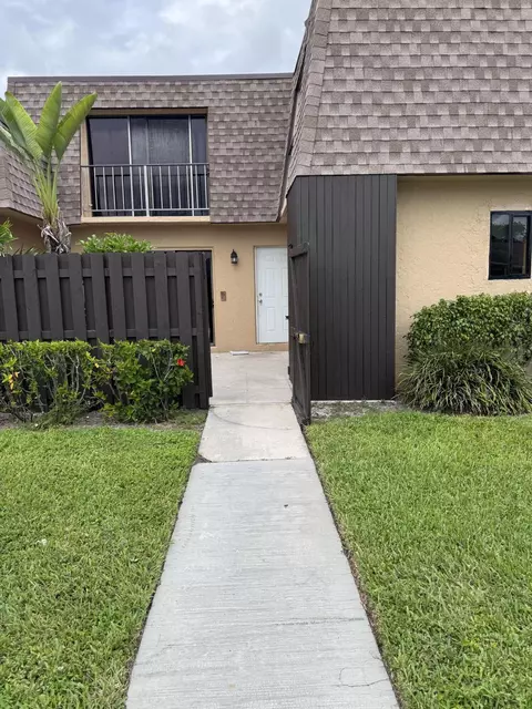 4101 Waterview Cir #41-A, Palm Springs, FL 33461