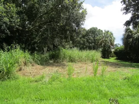 1662 Sunport, Sebastian, FL 32958