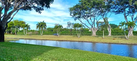 7185 Huntington Ln # 308, Delray Beach, FL 33446