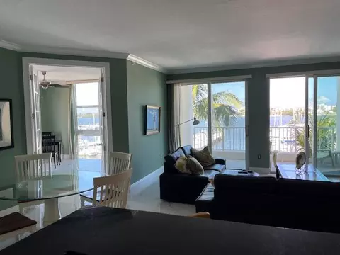 806 E Windward Way #401, Lantana, FL 33462