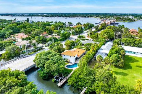 359 E Ocean Ave, Lantana, FL 33462